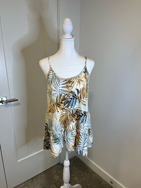 KISMET Tropical Print Spaghetti Strap Tank Top - FREE SHIPPING on Bundles $85+